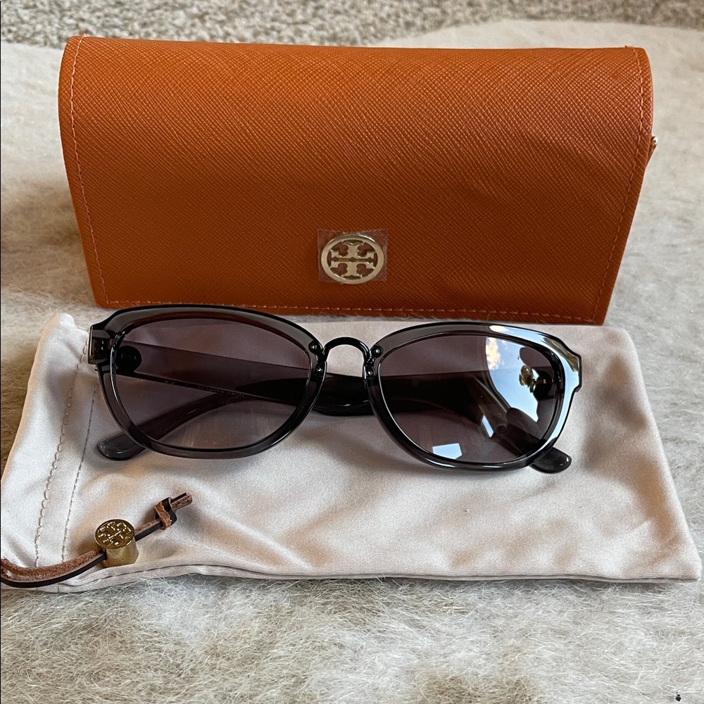 Authentic NWT Tory Burch Sunglasses
